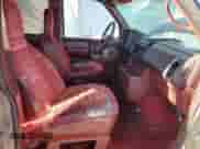 1992 Chevrolet Astro с VIN 1GNDM19Z3NB219051, выставлен на аукционе Copart как лот 41997675 с пробегом 242 745 миль миль и Списание • Salvage title. История ставок и продаж доступна на DreamBid. Изображение 7.