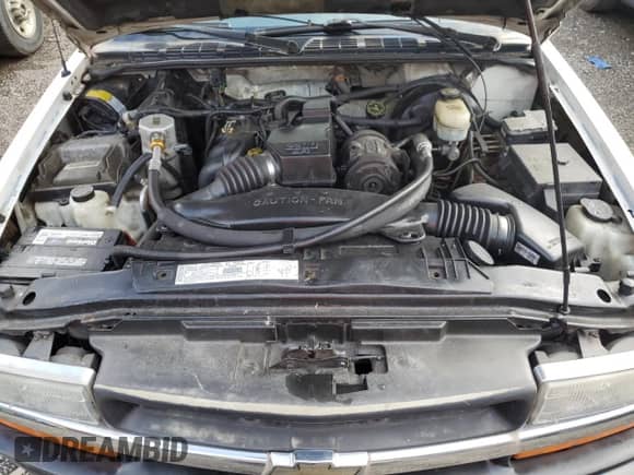 2000 Chevrolet S-10 с VIN 1GCCS1446YK183642, выставлен на аукционе Copart как лот 64385155 с пробегом Не указан миль и Списание • Salvage title. История ставок и продаж доступна на DreamBid. Изображение 11.