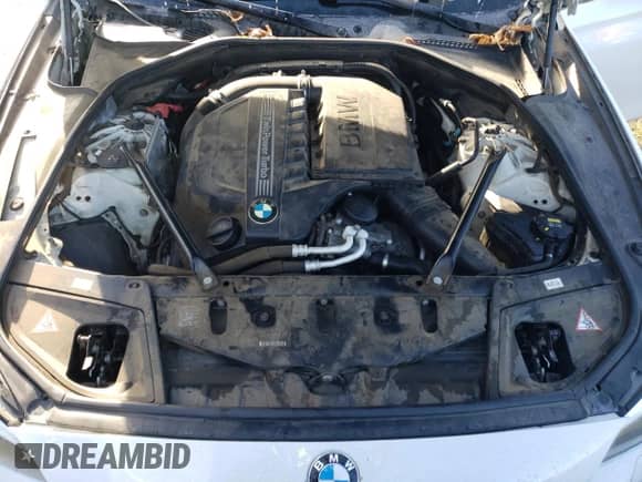 2015 BMW 5 Series 535i z VIN WBA5B1C51FD920568, wystawiony jako Copart lot #81282934 z przebiegiem 151 065 mil mil oraz Szkoda całkowita • Salvage title. Historia ofert i sprzedaży dostępna na DreamBid. Obrazek 11.