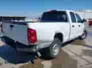 2008 Dodge 1500 ST z VIN 1D7HA18K08J205373, wystawiony jako IAAI lot #42103871 z przebiegiem 127 896 mil mil oraz . Historia ofert i sprzedaży dostępna na DreamBid. Obrazek 18.