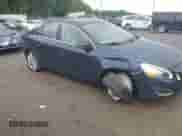 2012 Volvo S60 T6 с VIN YV1902FH5C2038827, выставлен на аукционе IAAI как лот 42860167 с пробегом 78 984 миль миль и . История ставок и продаж доступна на DreamBid. Изображение 13.