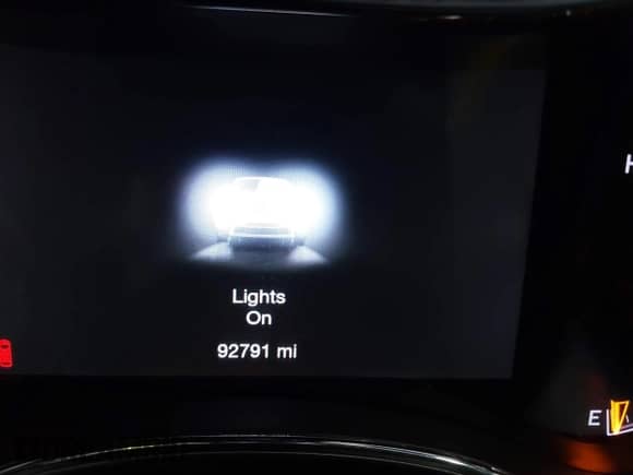 2018 Jeep Grand Cherokee Laredo с VIN 1C4RJFAG3JC499542, выставлен на аукционе IAAI как лот 41963731 с пробегом 92 791 миль миль и . История ставок и продаж доступна на DreamBid. Изображение 7.