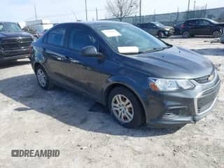 2018 Chevrolet Sonic LS с VIN 1G1JB5SG8J4102655, выставлен на аукционе IAAI как лот 41606882 с пробегом 52 643 миль миль и . История ставок и продаж доступна на DreamBid. Изображение 1.