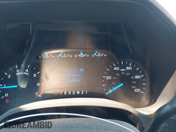 2019 Ford F-250 XL z VIN 1FT7X2B69KED14002, wystawiony jako IAAI lot #43143391 z przebiegiem 174 499 mil mil oraz . Historia ofert i sprzedaży dostępna na DreamBid. Obrazek 7.