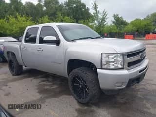 2010 Chevrolet Silverado 1500 LTZ with VIN 3GCRKTE3XAG213590, listed as a IAAI auction lot 42588131 with 224,683 mi miles and . Bid and sale history available at DreamBid. Image 1.