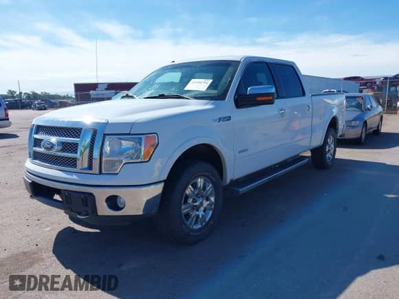 2011 Ford F-150 XLT z VIN 1FTFW1ET2BFC65701, wystawiony jako IAAI lot #42598794 z przebiegiem 209 676 mil mil oraz . Historia ofert i sprzedaży dostępna na DreamBid. Obrazek 2.