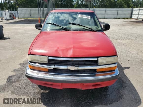 1998 Chevrolet S-10 LS с VIN 1GCCS19X9W8136263, выставлен на аукционе Copart как лот 70266395 с пробегом Не указан миль и Списание • Salvage title. История ставок и продаж доступна на DreamBid. Изображение 5.