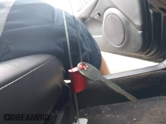 2005 Hyundai Sonata GLS z VIN KMHWF35H75A114406, wystawiony jako IAAI lot #42511566 z przebiegiem 90 677 mil mil oraz . Historia ofert i sprzedaży dostępna na DreamBid. Obrazek 11.