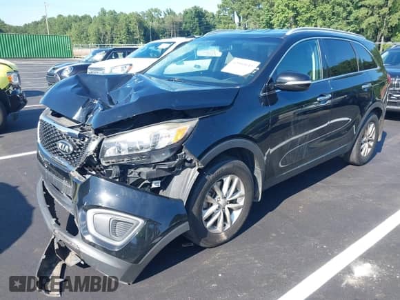 2016 Kia Sorento LX with VIN 5XYPG4A33GG064080, listed as a IAAI auction lot 42903645 with 212,317 mi miles and . Bid and sale history available at DreamBid. Image 2.