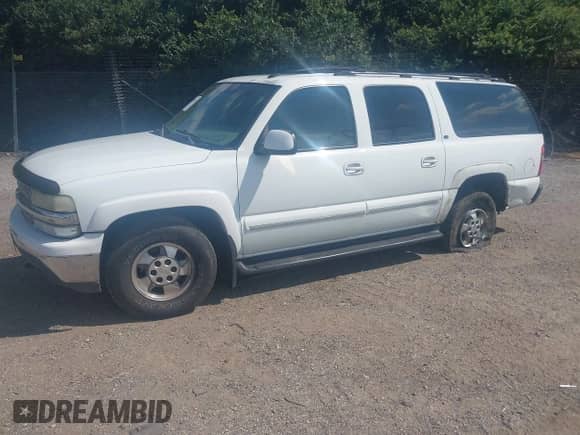 2002 Chevrolet Suburban LT with VIN 1GNFK16Z92J330675, listed as a IAAI auction lot 42815531 with 203,297 mi miles and . Bid and sale history available at DreamBid. Image 2.