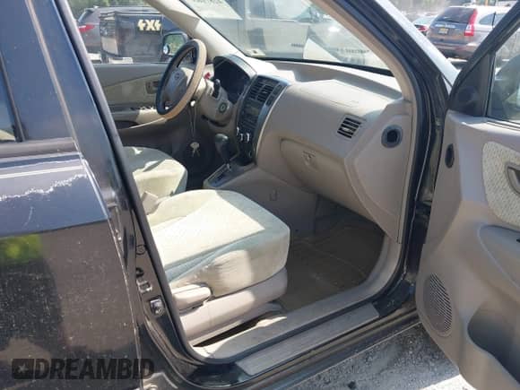 2005 Hyundai Tucson GLS с VIN KM8JN12D85U041614, выставлен на аукционе IAAI как лот 42871857 с пробегом 146 751 миль миль и . История ставок и продаж доступна на DreamBid. Изображение 5.