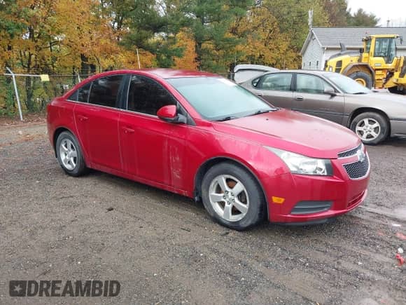 2013 Chevrolet Cruze 1LT with VIN 1G1PC5SB5D7319028, listed as a IAAI auction lot 43590172 with 169,646 mi miles and . Bid and sale history available at DreamBid. Image 1.