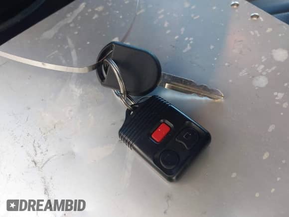 2006 Ford F-150 XLT with VIN 1FTPX12526NA34347, listed as a IAAI auction lot 42945488 with 152,721 mi miles and . Bid and sale history available at DreamBid. Image 11.