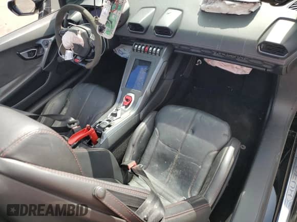 2020 Lamborghini Huracan с VIN ZHWUT5ZF6LLA15581, выставлен на аукционе Copart как лот 59759395 с пробегом Не указан миль и Списание • Salvage title. История ставок и продаж доступна на DreamBid. Изображение 8.