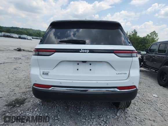 2024 Jeep Grand Cherokee Limited with VIN 1C4RJHBG6RC252988, listed as a Copart auction lot 63262435 with 13,909 mi miles and Salvage title. Bid and sale history available at DreamBid. Image 6.