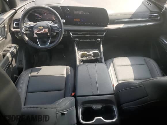 2024 Chevrolet Traverse AWD LT with VIN 1GNEVGKSXRJ177104, listed as a Copart auction lot 68267065 with 18,990 mi miles and Salvage title. Bid and sale history available at DreamBid. Image 8.