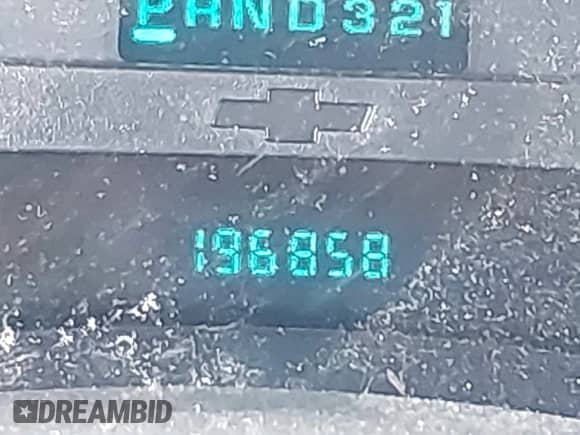 2002 Chevrolet TrailBlazer LTZ z VIN 1GNDT13S822352611, wystawiony jako IAAI lot #42818024 z przebiegiem 196 858 mil mil oraz . Historia ofert i sprzedaży dostępna na DreamBid. Obrazek 15.