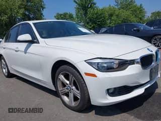 2013 BMW 3 Series 328i xDrive с VIN WBA3B5C57DF595358, выставлен на аукционе IAAI как лот 42988416 с пробегом 169 269 миль миль и . История ставок и продаж доступна на DreamBid. Изображение 1.