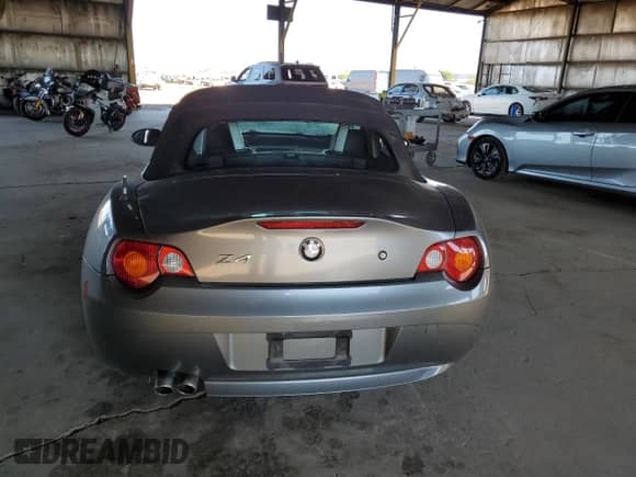 2004 BMW Z4 2.5i с VIN 4USBT33504LS52967, выставлен на аукционе Copart как лот 83837495 с пробегом 141 584 миль миль и Чистый • Clean title. История ставок и продаж доступна на DreamBid. Изображение 6.