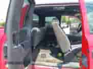 2005 Chevrolet Silverado 3500 с VIN 1GCHK39265E243907, выставлен на аукционе IAAI как лот 42897217 с пробегом Не указан миль и . История ставок и продаж доступна на DreamBid. Изображение 6.