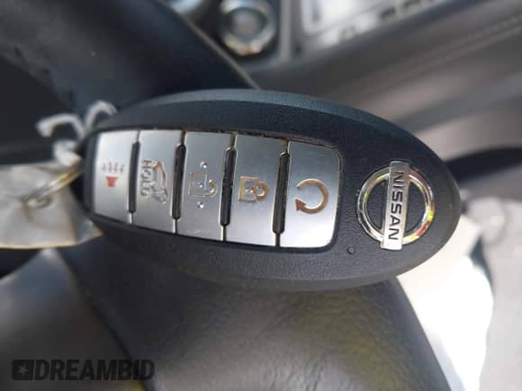 2021 Nissan Murano SL z VIN 5N1AZ2CJ8MC136936, wystawiony jako IAAI lot #43262133 z przebiegiem 72 301 mil mil oraz . Historia ofert i sprzedaży dostępna na DreamBid. Obrazek 11.