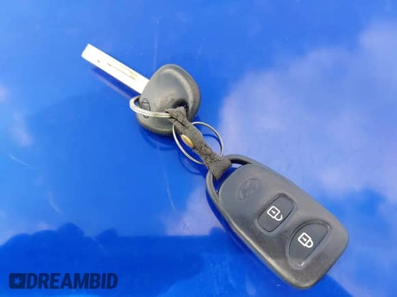 2012 Hyundai Accent GS z VIN KMHCT5AE4CU045544, wystawiony jako IAAI lot #42795330 z przebiegiem 139 438 mil mil oraz . Historia ofert i sprzedaży dostępna na DreamBid. Obrazek 11.