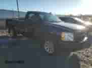 2010 Chevrolet Silverado 1500 Work Truck z VIN 1GCPCPEX9AZ131638, wystawiony jako Copart lot #85831435 z przebiegiem 180 997 mil mil oraz Szkoda całkowita • Salvage title. Historia ofert i sprzedaży dostępna na DreamBid. Obrazek 4.