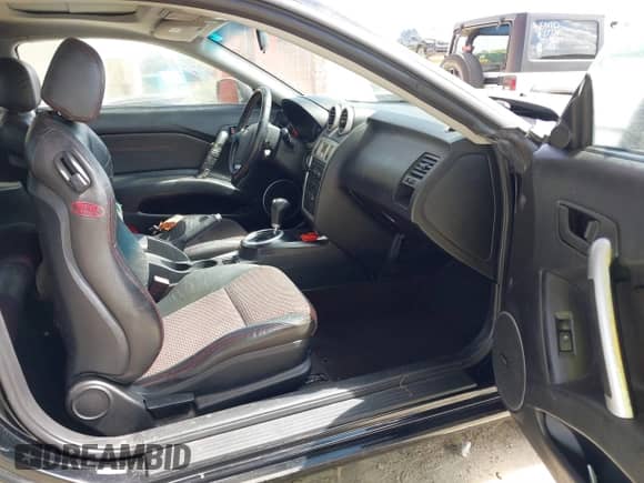 2006 Hyundai Tiburon GT с VIN KMHHN65F56U224768, выставлен на аукционе IAAI как лот 40672721 с пробегом 158 535 миль миль и . История ставок и продаж доступна на DreamBid. Изображение 5.