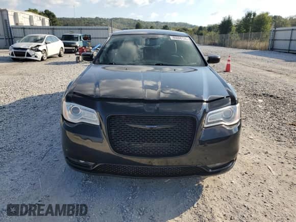 2014 Chrysler 300 с VIN 2C3CCAAG2EH124347, выставлен на аукционе Copart как лот 86888135 с пробегом 156 068 миль миль и Чистый • Clean title. История ставок и продаж доступна на DreamBid. Изображение 5.