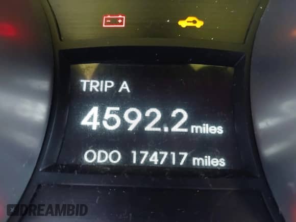 2011 Hyundai Sonata SE z VIN 5NPEC4AC3BH102394, wystawiony jako IAAI lot #43439361 z przebiegiem 174 717 mil mil oraz . Historia ofert i sprzedaży dostępna na DreamBid. Obrazek 12.