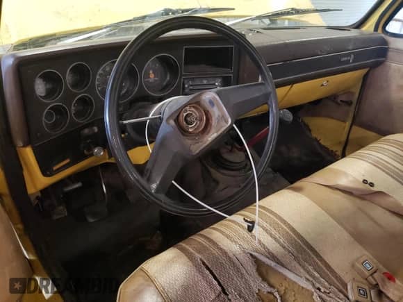 1981 Chevrolet Silverado 2500 with VIN 1GCFC24H4BJ169111, listed as a Copart auction lot 49468115 with 620,004 mi miles and Non repairable. Bid and sale history available at DreamBid. Image 8.