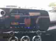 2024 Chevrolet Blazer EV eAWD LT z VIN 3GNKDBRJ3RS214935, wystawiony jako IAAI lot #42608822 z przebiegiem 5 857 mil mil oraz . Historia ofert i sprzedaży dostępna na DreamBid. Obrazek 19.