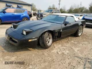 1988 Chevrolet Corvette с VIN 1G1YY3183J5116937, выставлен на аукционе Copart как лот 50445275 с пробегом 119 475 миль миль и Списание • Salvage title. История ставок и продаж доступна на DreamBid. Изображение 1.