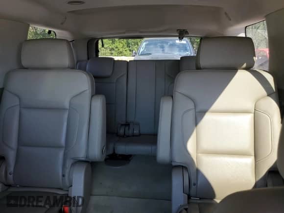 2015 Chevrolet Tahoe LT с VIN 1GNSKBKC4FR587837, выставлен на аукционе Copart как лот 84640165 с пробегом 121 212 миль миль и Чистый • Clean title. История ставок и продаж доступна на DreamBid. Изображение 10.