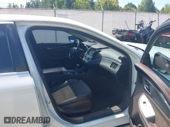 2015 Chevrolet Impala LT с VIN 1G1125S37FU116616, выставлен на аукционе IAAI как лот 40227405 с пробегом 158 660 миль миль и . История ставок и продаж доступна на DreamBid. Изображение 5.
