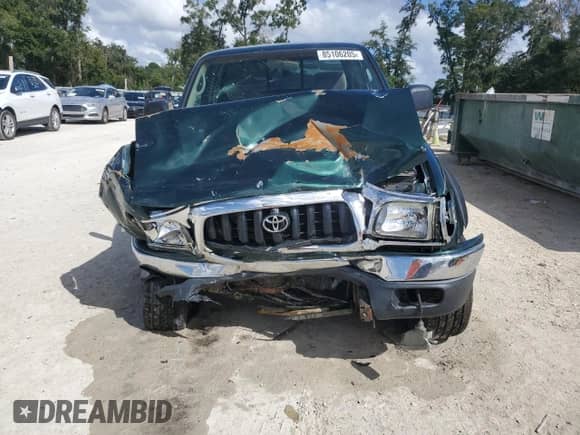 2004 Toyota Tacoma PreRunner with VIN 5TESN92N54Z322226, listed as a Copart auction lot 85106205 with 325,777 mi miles and Salvage title. Bid and sale history available at DreamBid. Image 5.