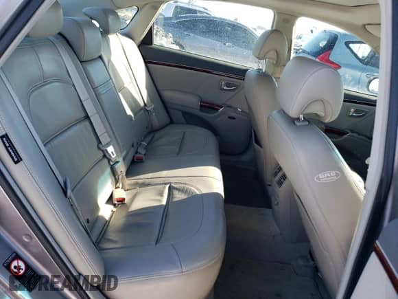 2007 Hyundai Azera SE с VIN KMHFC46F27A242700, выставлен на аукционе Copart как лот 88947755 с пробегом 116 092 миль миль и Списание • Salvage title. История ставок и продаж доступна на DreamBid. Изображение 10.