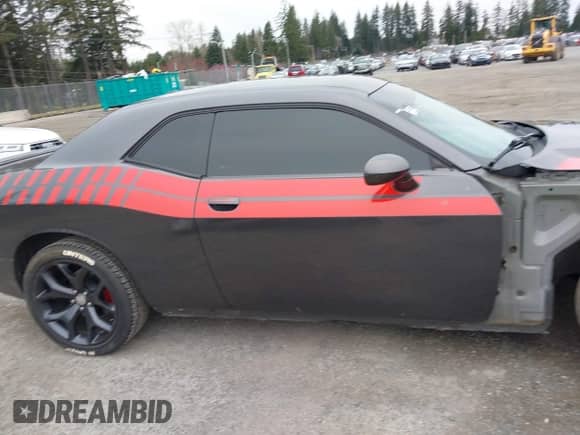 2014 Dodge Challenger R/T Plus with VIN 2C3CDYBT1EH177266, listed as a IAAI auction lot 41798977 with 109,489 mi miles and . Bid and sale history available at DreamBid. Image 14.