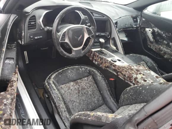 2014 Chevrolet Corvette Z51 3LT z VIN 1G1YM2D76E5119376, wystawiony jako Copart lot #75007724 z przebiegiem Nie podano mil oraz Nie do naprawy • Non repairable. Historia ofert i sprzedaży dostępna na DreamBid. Obrazek 8.