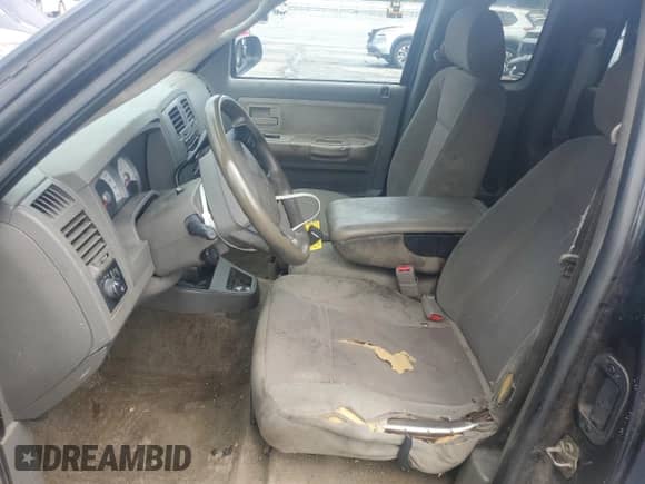 2006 Dodge Dakota SLT с VIN 1D7HE42KX6S604507, выставлен на аукционе Copart как лот 68262765 с пробегом 353 914 миль миль и Списание • Salvage title. История ставок и продаж доступна на DreamBid. Изображение 7.