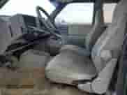 1993 Chevrolet S-10 с VIN 1GCCS19Z1P8111540, выставлен на аукционе Copart как лот 63222985 с пробегом 230 909 миль миль и Списание • Salvage title. История ставок и продаж доступна на DreamBid. Изображение 7.