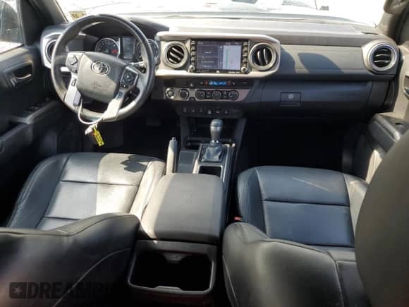 2022 Toyota Tacoma Limited with VIN 3TMGZ5AN8NM506451, listed as a Copart auction lot 56830185 with 58,941 mi miles and Salvage title. Bid and sale history available at DreamBid. Image 8.