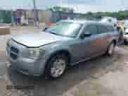 2007 Dodge Magnum z VIN 2D4FV47T47H769631, wystawiony jako IAAI lot #42680697 z przebiegiem 215 336 mil mil oraz . Historia ofert i sprzedaży dostępna na DreamBid. Obrazek 2.