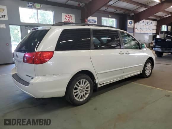 2010 Toyota Sienna XLE с VIN 5TDDK4CC7AS029499, выставлен на аукционе Copart как лот 67858935 с пробегом 227 184 миль миль и Чистый • Clean title. История ставок и продаж доступна на DreamBid. Изображение 3.