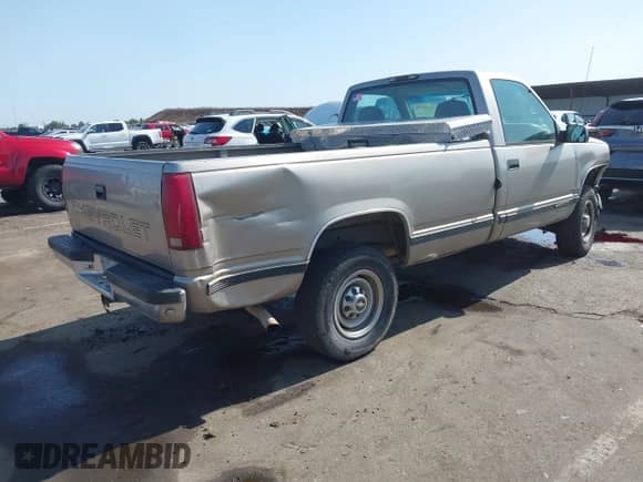 2000 Chevrolet Silverado 2500 с VIN 1GCGC24RXYR197177, выставлен на аукционе IAAI как лот 42565705 с пробегом 161 220 миль миль и . История ставок и продаж доступна на DreamBid. Изображение 4.