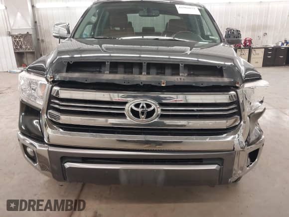 2017 Toyota Tundra Platinum с VIN 5TFAY5F12HX655824, выставлен на аукционе IAAI как лот 42902032 с пробегом 116 161 миль миль и . История ставок и продаж доступна на DreamBid. Изображение 19.