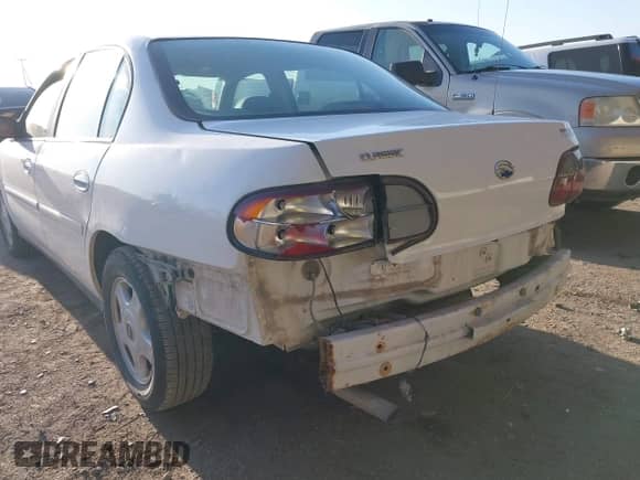 2005 Chevrolet Malibu Classic z VIN 1G1ND52F55M178374, wystawiony jako IAAI lot #41985472 z przebiegiem 88 399 mil mil oraz . Historia ofert i sprzedaży dostępna na DreamBid. Obrazek 6.