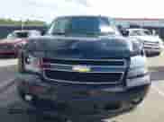 2010 Chevrolet Tahoe LT z VIN 1GNMCBE35AR248109, wystawiony jako IAAI lot #43364319 z przebiegiem 195 209 mil mil oraz . Historia ofert i sprzedaży dostępna na DreamBid. Obrazek 12.