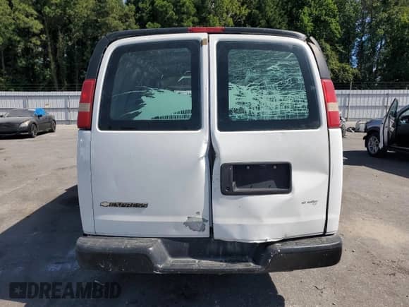 2008 Chevrolet Express Cargo с VIN 1GCFG15X681177210, выставлен на аукционе Copart как лот 71049675 с пробегом Не указан миль и Списание • Salvage title. История ставок и продаж доступна на DreamBid. Изображение 6.