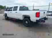 2019 Chevrolet Silverado 2500HD Work Truck z VIN 1GC1KREG3KF225232, wystawiony jako IAAI lot #43136892 z przebiegiem 53 675 mil mil oraz . Historia ofert i sprzedaży dostępna na DreamBid. Obrazek 3.